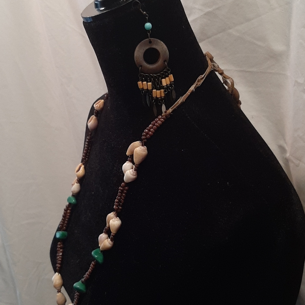 Jewelry - Picture 2 of 4